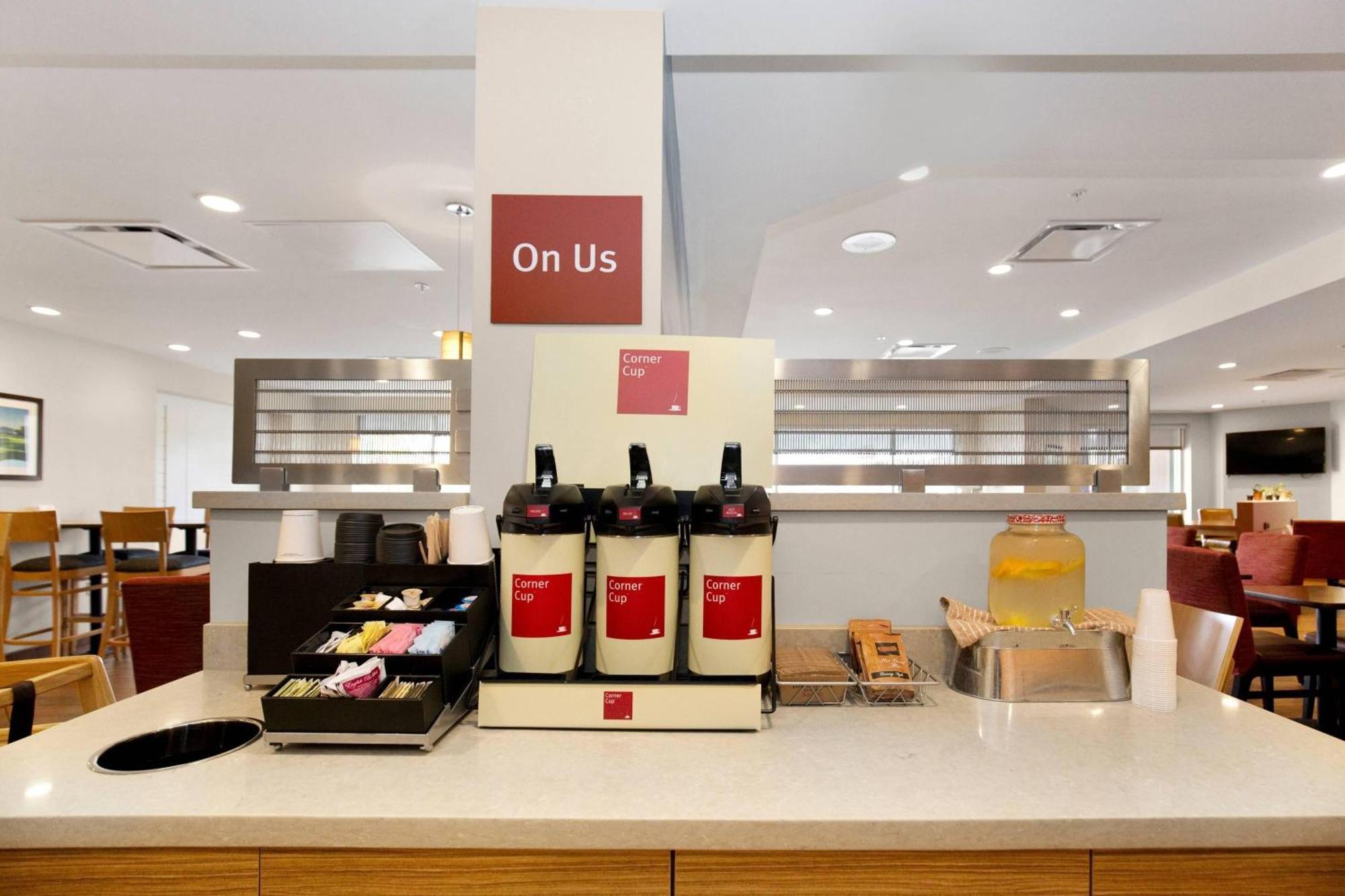 Towneplace Suites By Marriott Pittsburgh Harmarville Eksteriør bilde