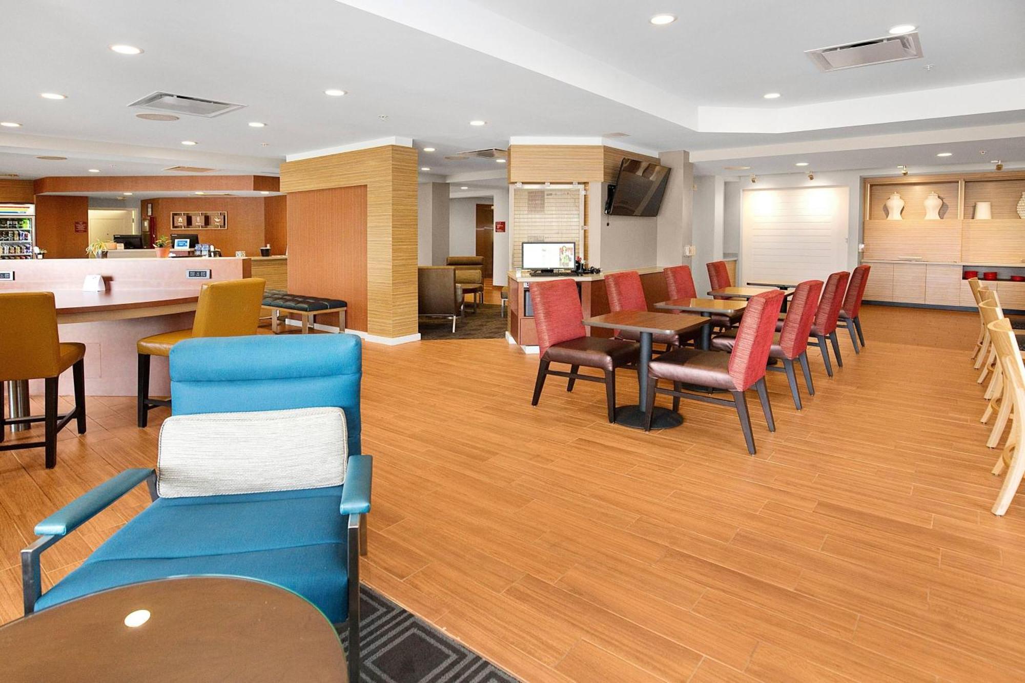 Towneplace Suites By Marriott Pittsburgh Harmarville Eksteriør bilde